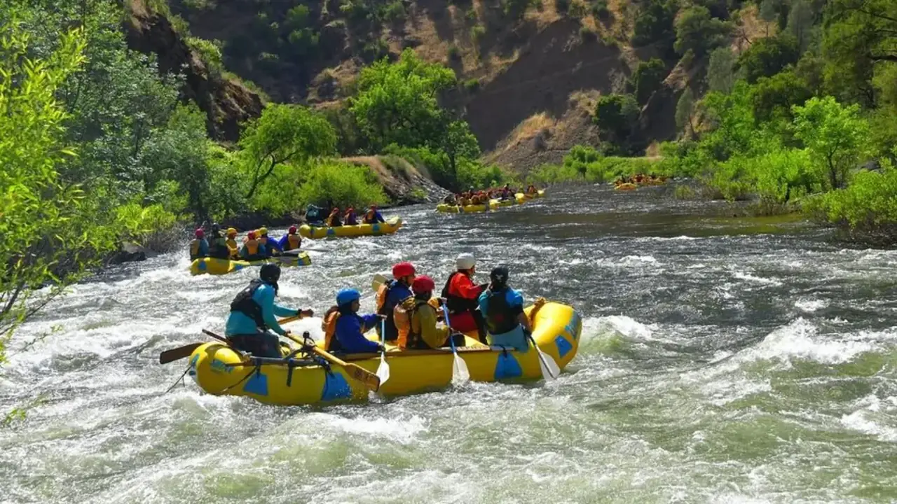Kolad Rafting